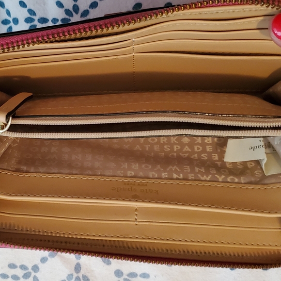 Wallet - Picture 3 of 4